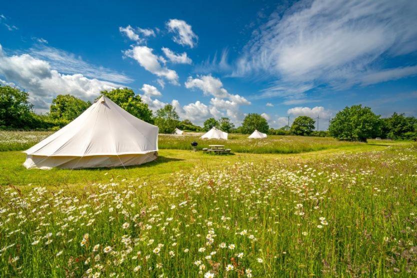 Vila Red Clover At Blanca'S Bell Tents Ringstead  Exteriér fotografie