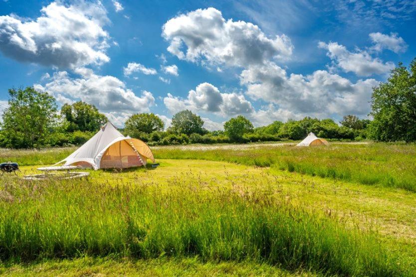 Vila Red Clover At Blanca'S Bell Tents Ringstead  Exteriér fotografie