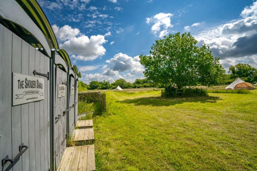 Vila Red Clover At Blanca'S Bell Tents Ringstead  Exteriér fotografie